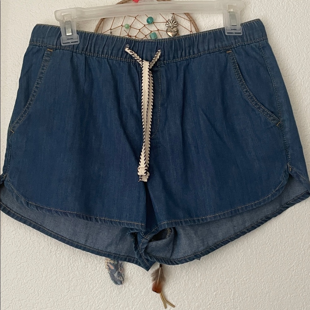Roxy Blue Denim colored 100% cotton Drawstring Women's Shorts w pockets, medium